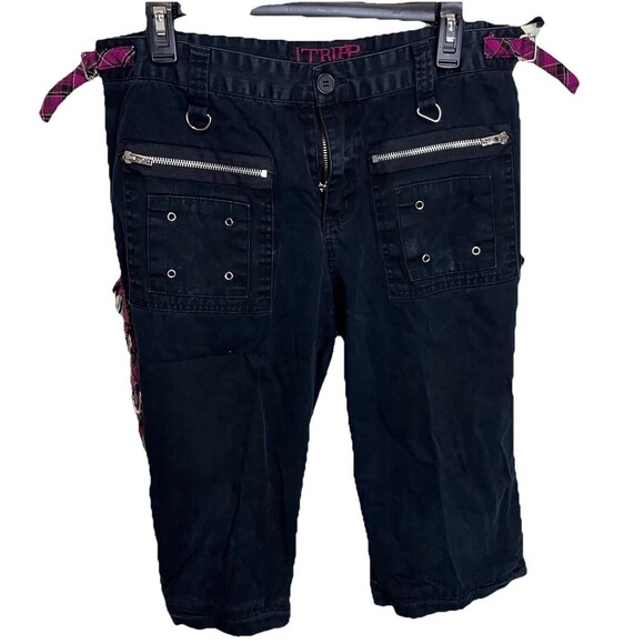 Tripp NYC Daang Goodman Black & Pink Plaid Crop Cargo Capri Pants Punk Goth Y2K